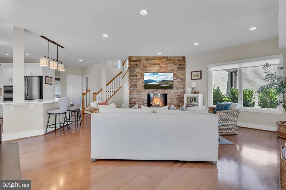 965 MAGOTHY AVENUE Arnold, MD 21012