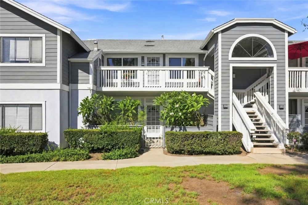 187 Huntington Irvine, CA 92620