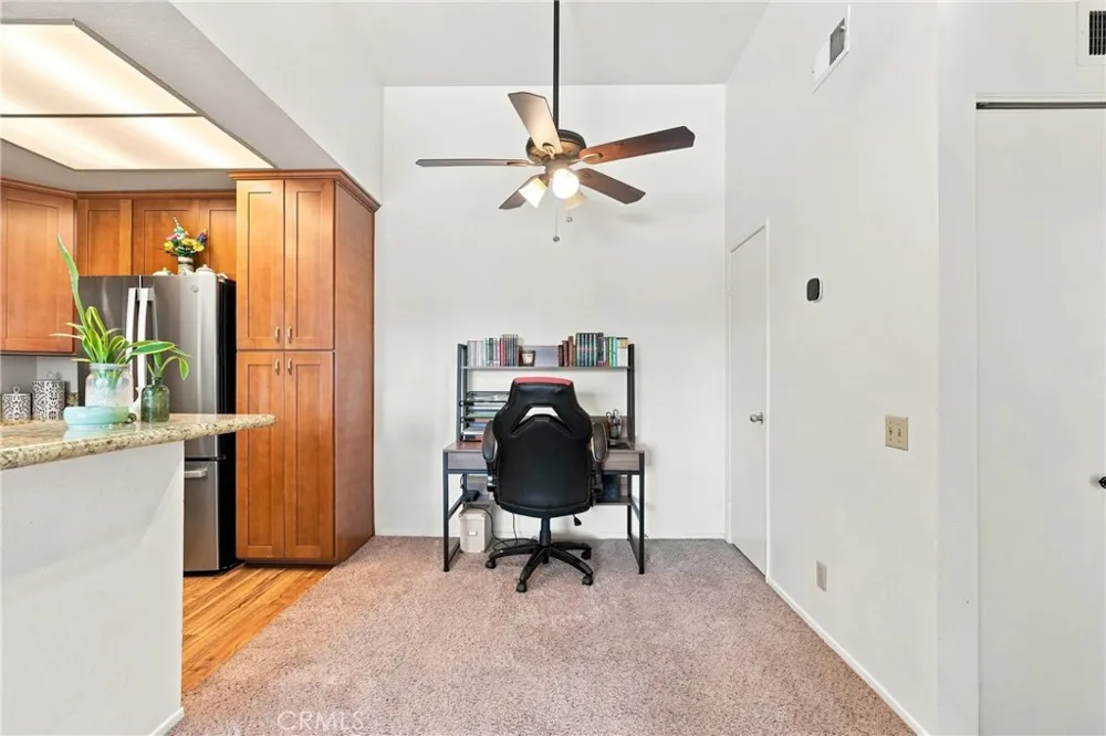 187 Huntington Irvine, CA 92620