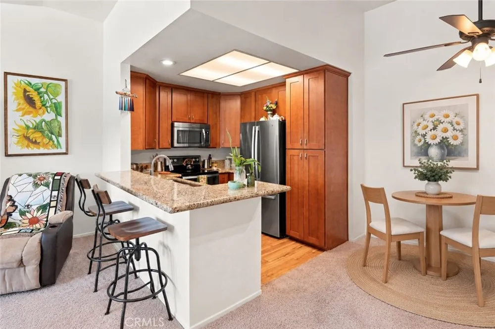 187 Huntington Irvine, CA 92620