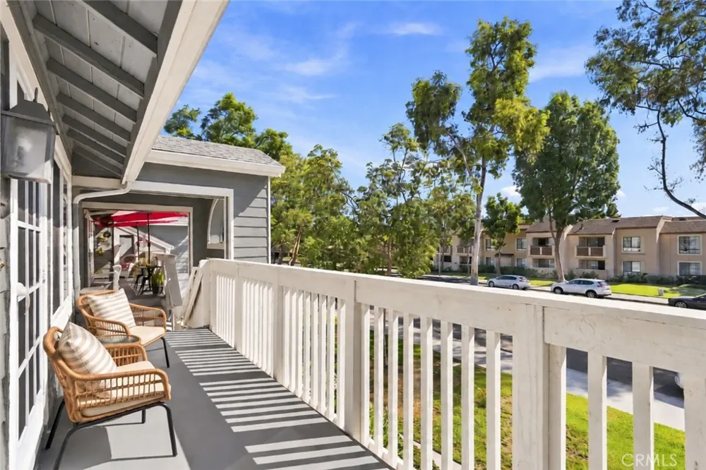 187 Huntington Irvine, CA 92620