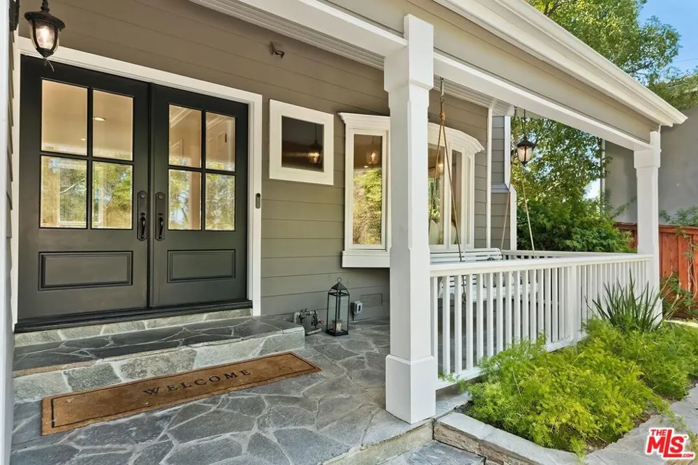 4045 Davana Road Sherman Oaks, CA 91423