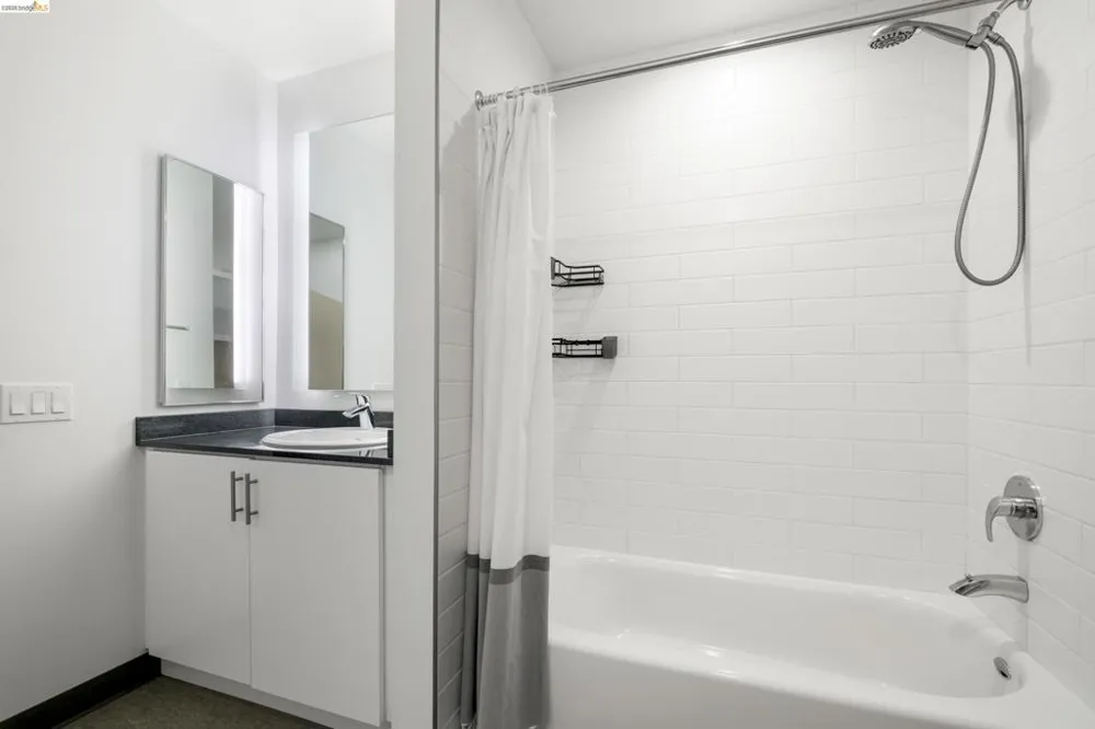 285 Main Street #404 San Francisco, CA 94105