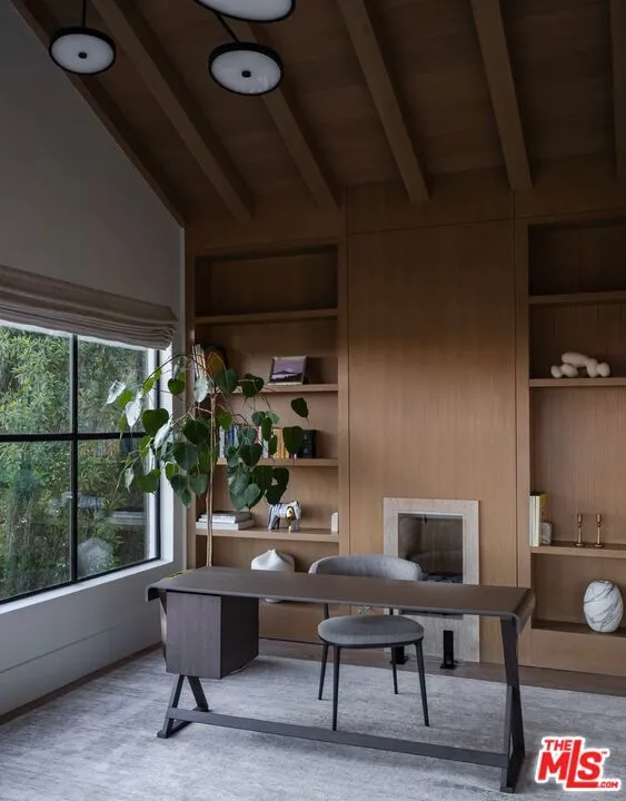 9360 Readcrest Drive Beverly Hills, CA 90210
