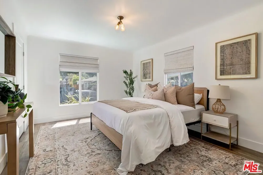 3037 Delaware Avenue Santa Monica, CA 90404