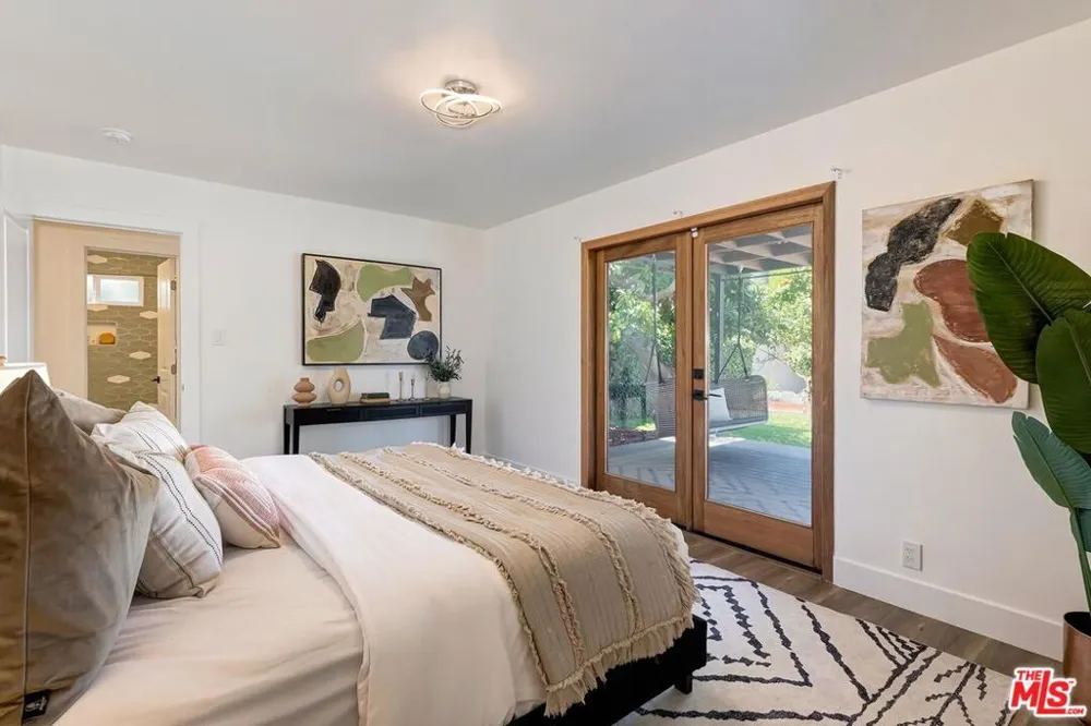 3037 Delaware Avenue Santa Monica, CA 90404