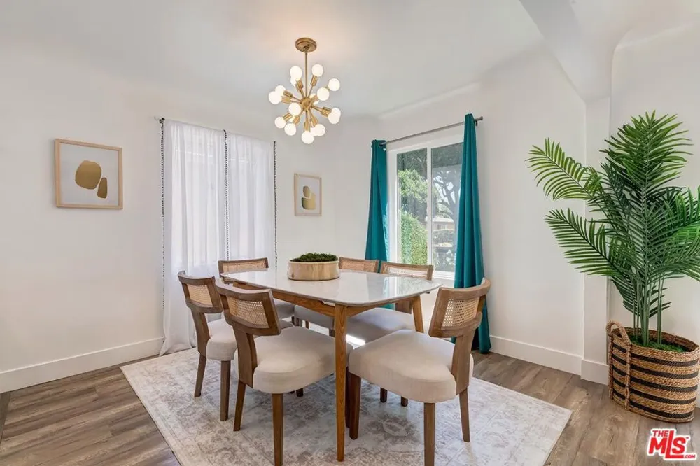 3037 Delaware Avenue Santa Monica, CA 90404