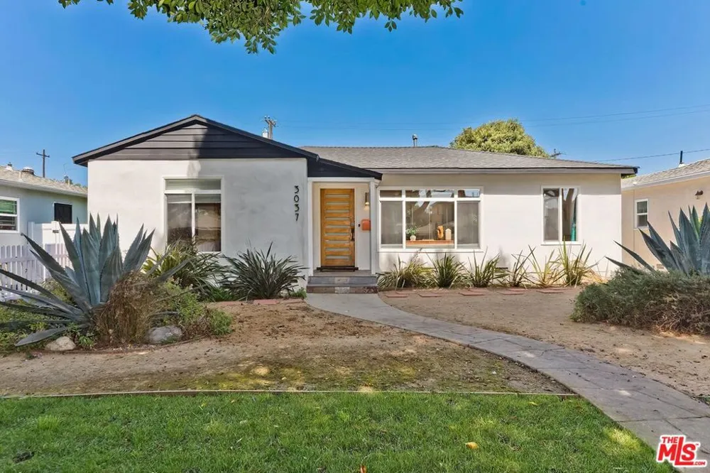 3037 Delaware Avenue Santa Monica, CA 90404