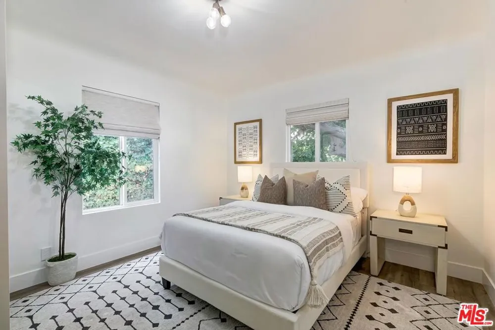 3037 Delaware Avenue Santa Monica, CA 90404