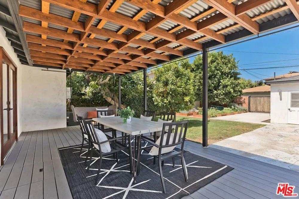 3037 Delaware Avenue Santa Monica, CA 90404