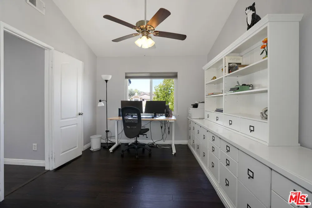 28602 Heather Lane Castaic, CA 91384