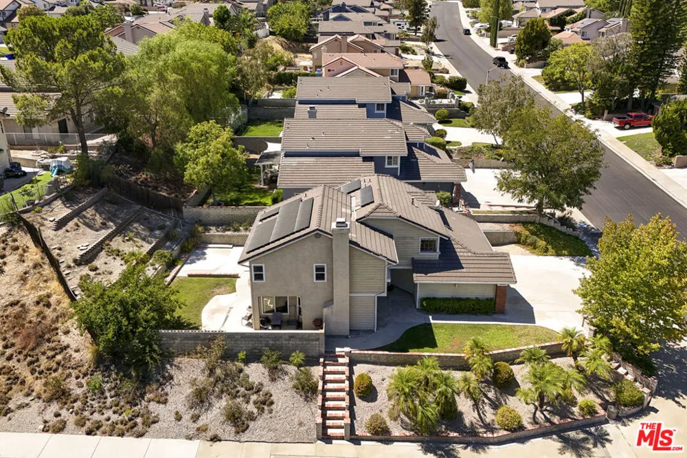 28602 Heather Lane Castaic, CA 91384