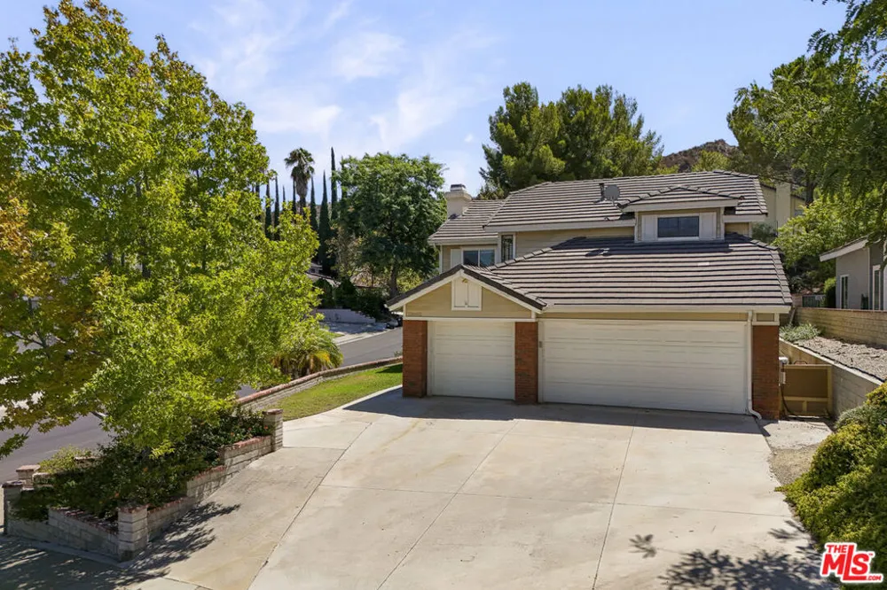 28602 Heather Lane Castaic, CA 91384
