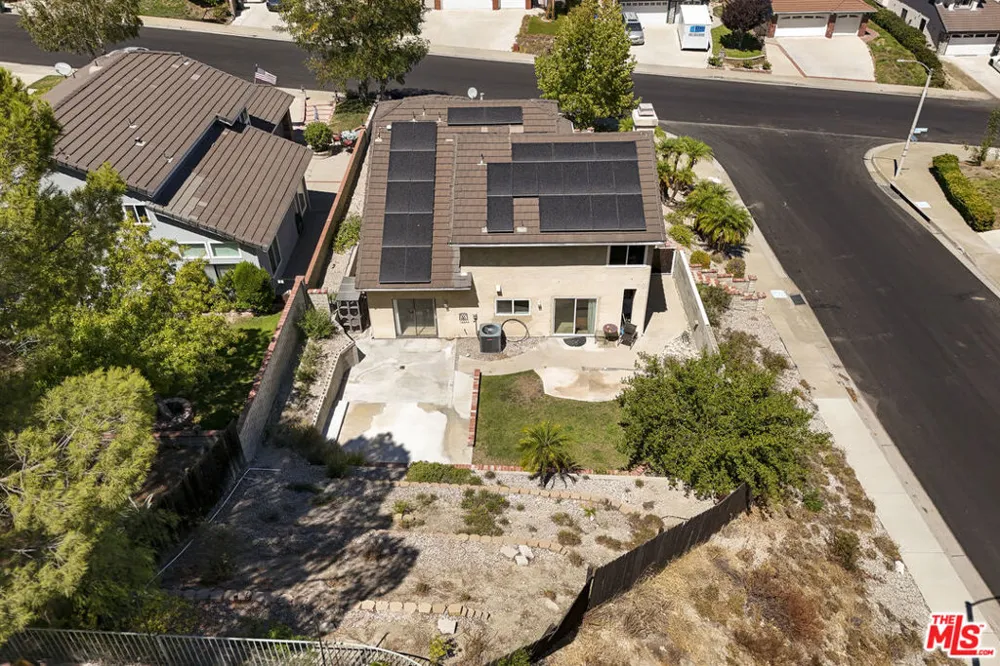 28602 Heather Lane Castaic, CA 91384