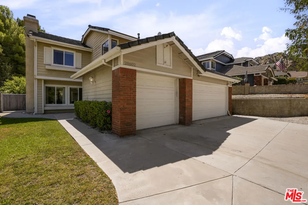28602 Heather Lane Castaic, CA 91384