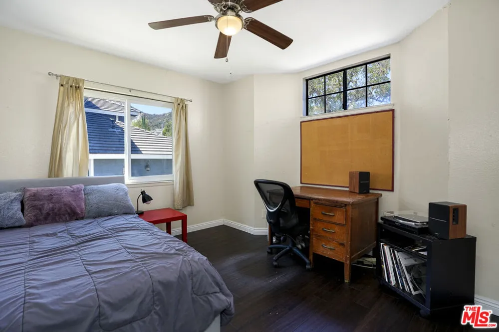 28602 Heather Lane Castaic, CA 91384