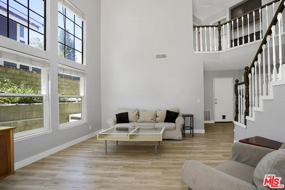 28602 Heather Lane Castaic, CA 91384