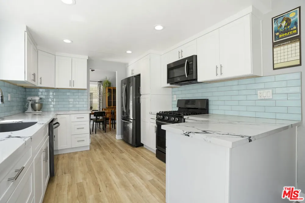 28602 Heather Lane Castaic, CA 91384