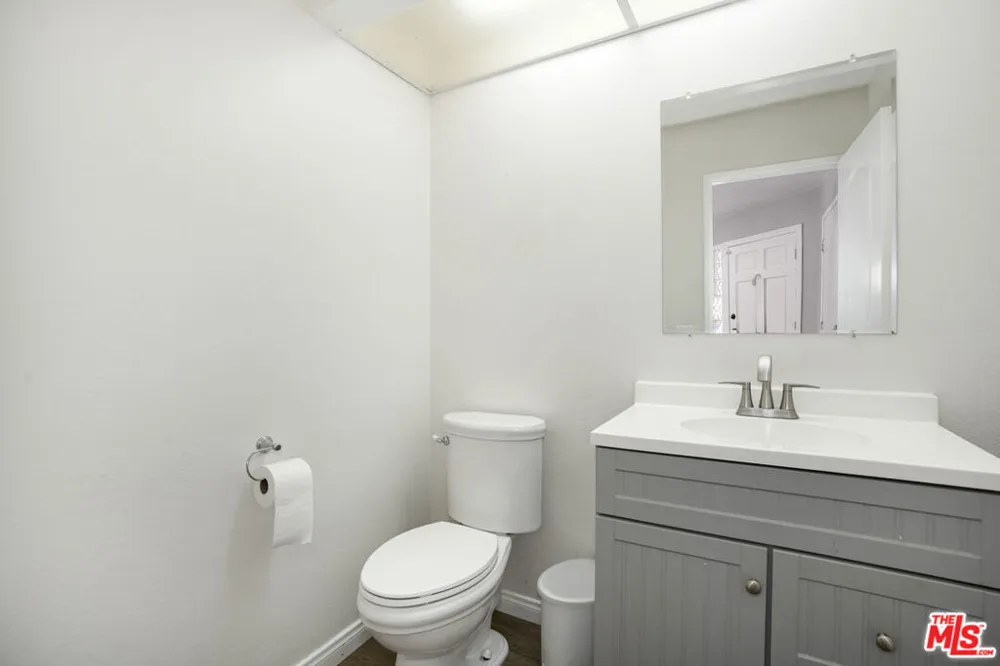28602 Heather Lane Castaic, CA 91384