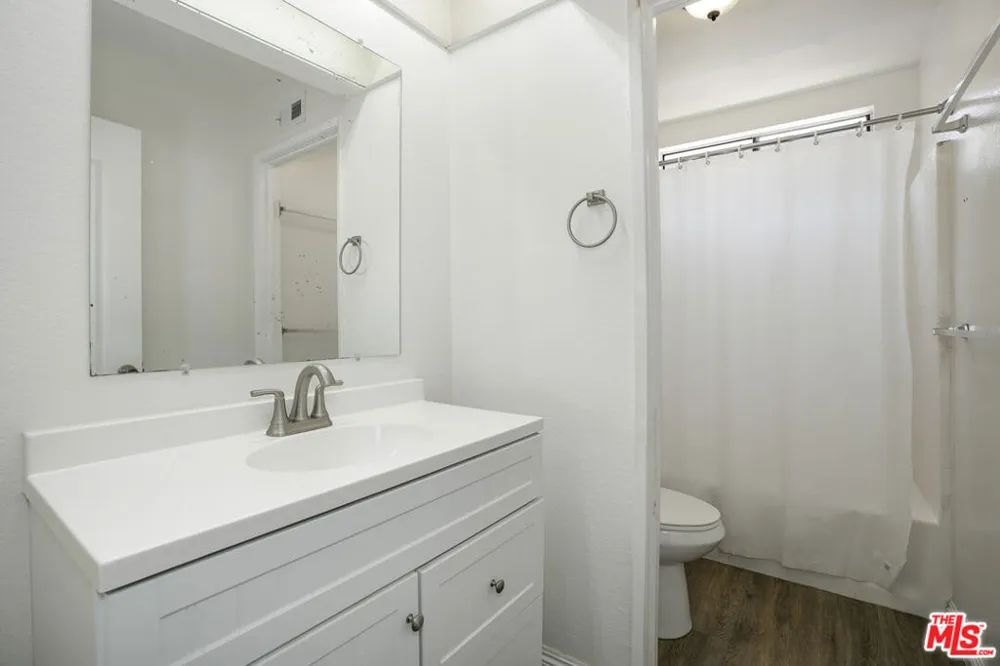 28602 Heather Lane Castaic, CA 91384