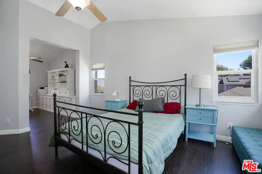 28602 Heather Lane Castaic, CA 91384