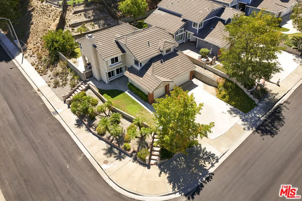 28602 Heather Lane Castaic, CA 91384
