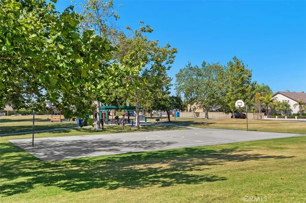 6111 Leyte Cypress, CA 90630