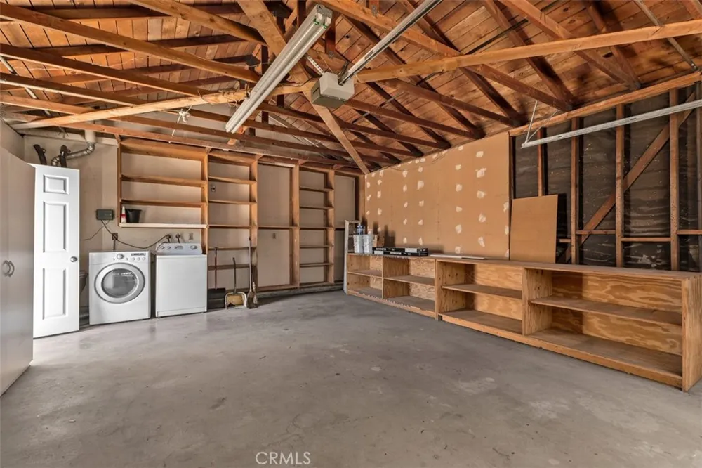 6111 Leyte Cypress, CA 90630