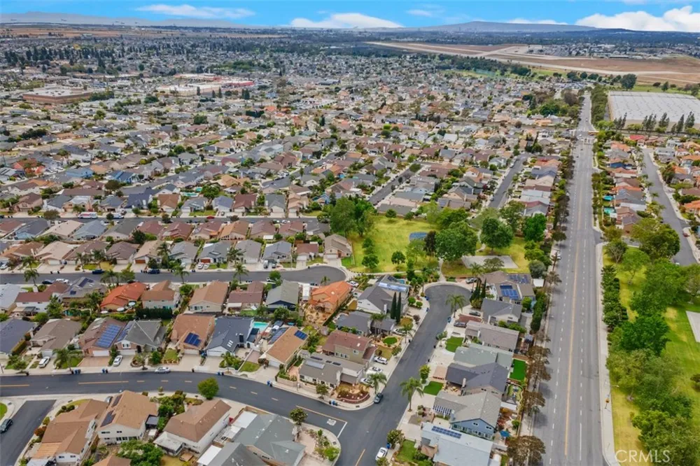 6111 Leyte Cypress, CA 90630