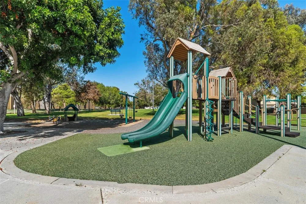6111 Leyte Cypress, CA 90630