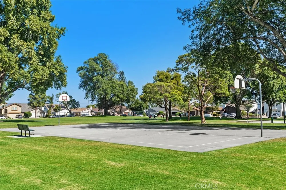 6111 Leyte Cypress, CA 90630