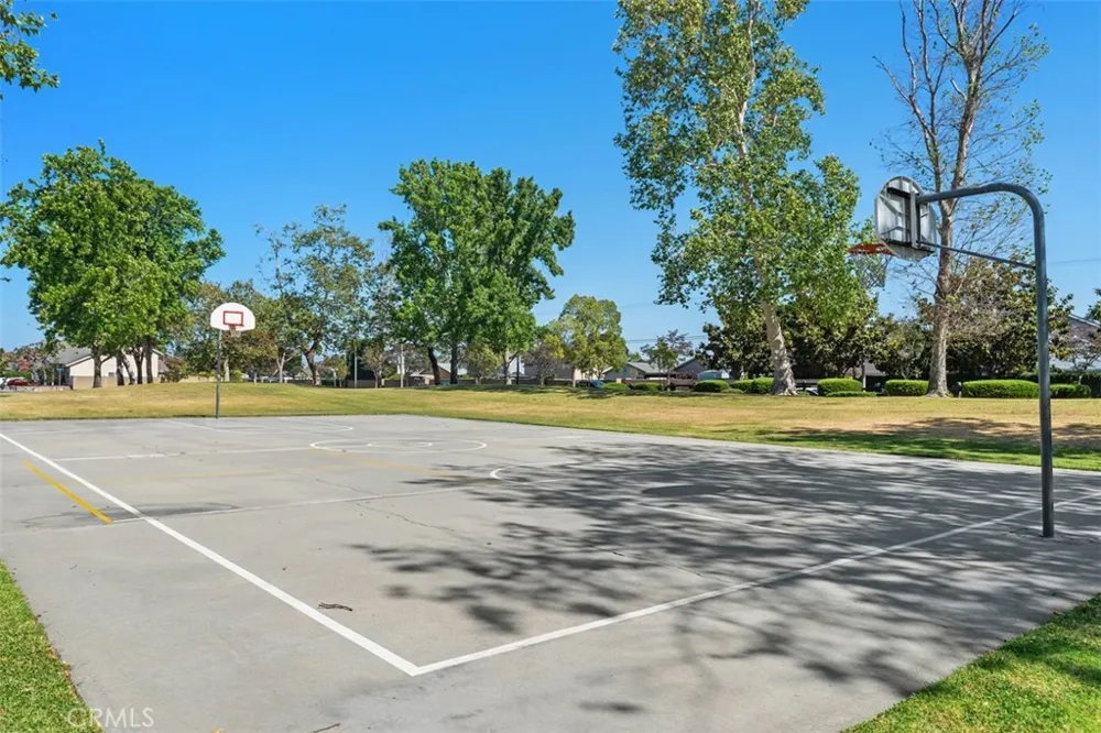 6111 Leyte Cypress, CA 90630