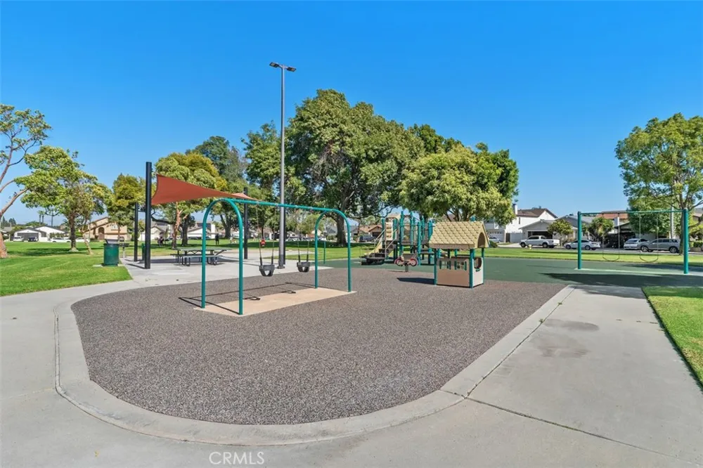 6111 Leyte Cypress, CA 90630