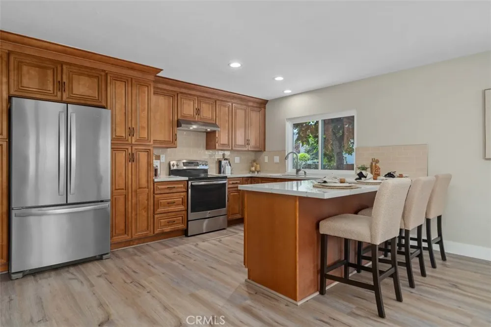 6111 Leyte Cypress, CA 90630