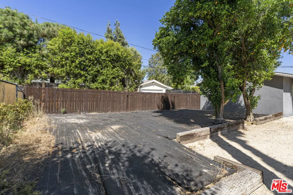 5636 Valley Circle Boulevard Los Angeles, CA 91367