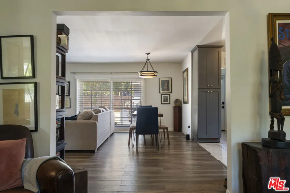 5636 Valley Circle Boulevard Los Angeles, CA 91367