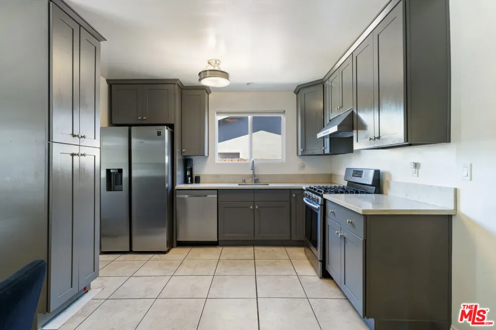 5636 Valley Circle Boulevard Los Angeles, CA 91367