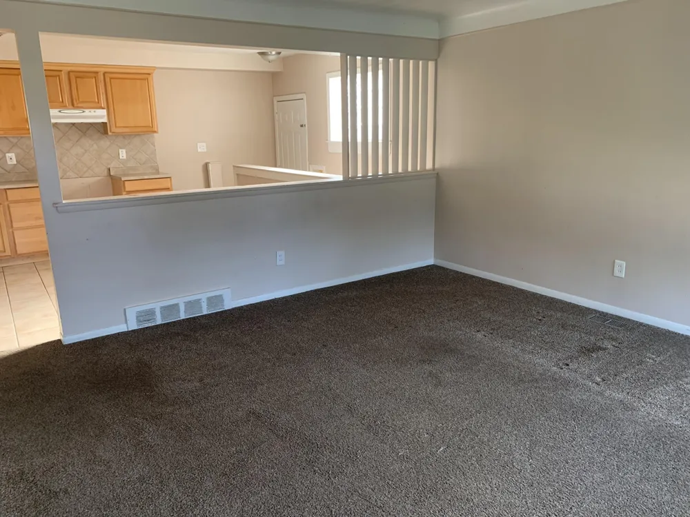 16790 Bell Avenue Eastpointe, MI 48021