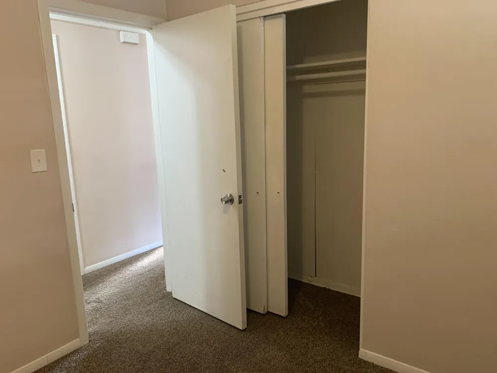 16790 Bell Avenue Eastpointe, MI 48021