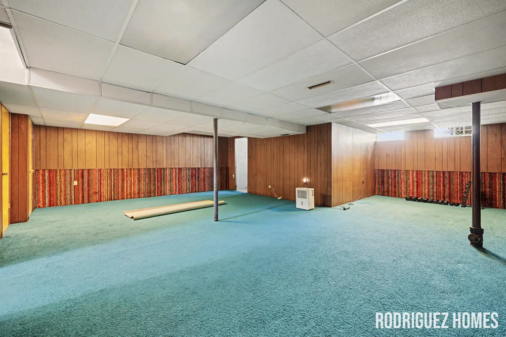 1732 Benjamin Avenue NE Grand Rapids, MI 49505