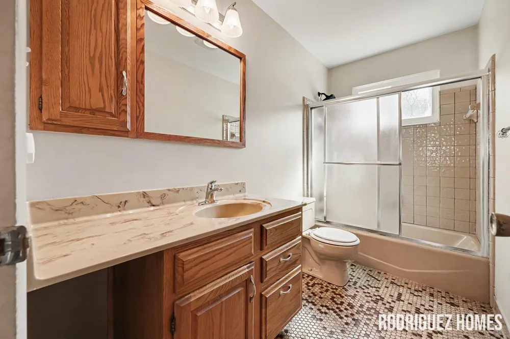 1732 Benjamin Avenue NE Grand Rapids, MI 49505