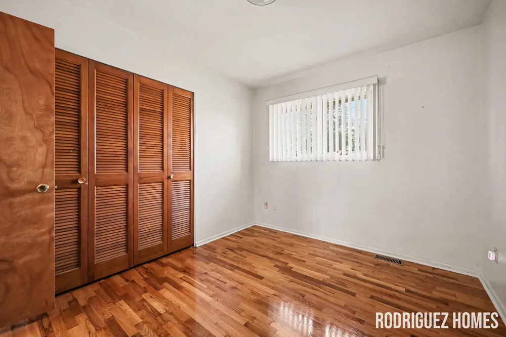 1732 Benjamin Avenue NE Grand Rapids, MI 49505