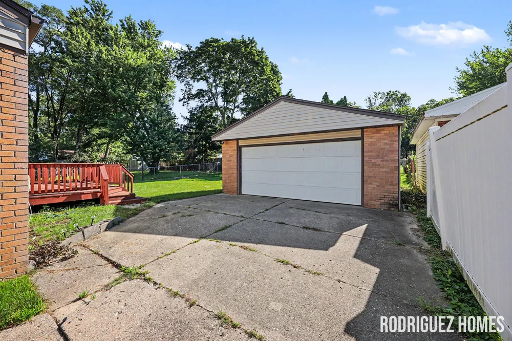 1732 Benjamin Avenue NE Grand Rapids, MI 49505