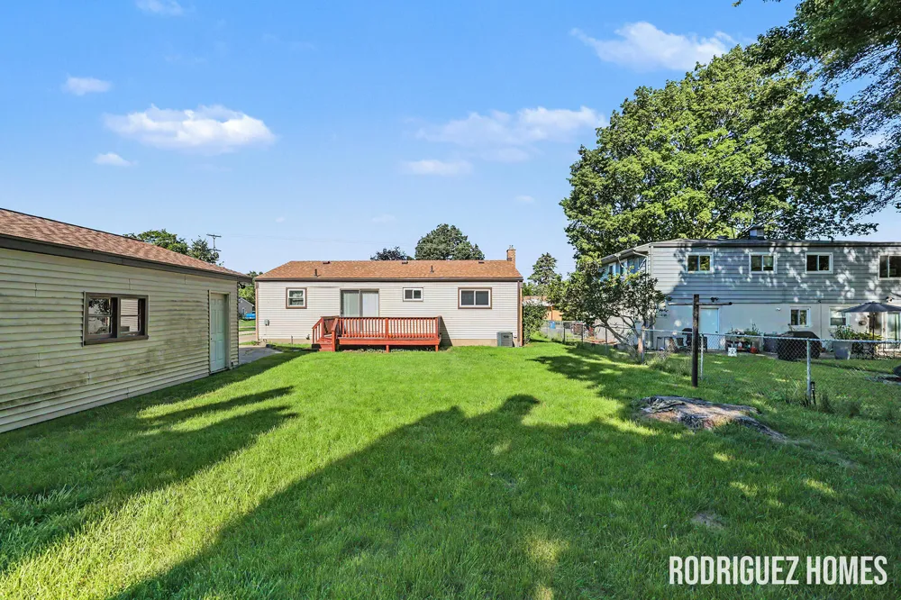 1732 Benjamin Avenue NE Grand Rapids, MI 49505
