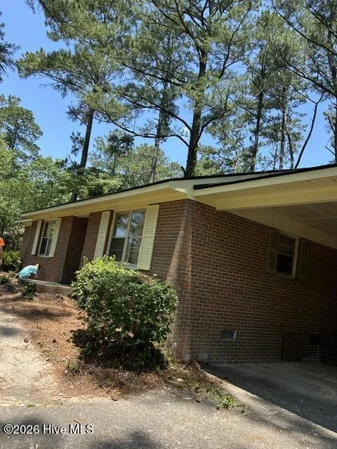 5208 Pinetree Lane Trent Woods, NC 28562