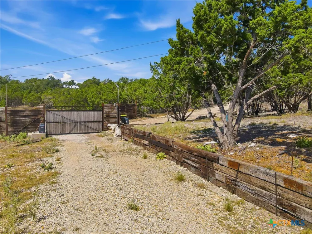 460 Vine Street Kerrville, TX 78028