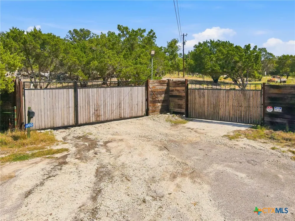 460 Vine Street Kerrville, TX 78028