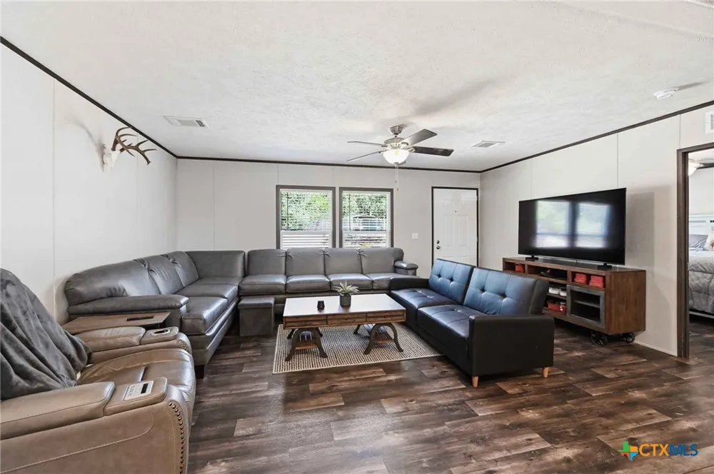 460 Vine Street Kerrville, TX 78028
