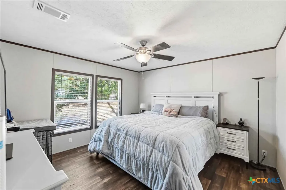 460 Vine Street Kerrville, TX 78028