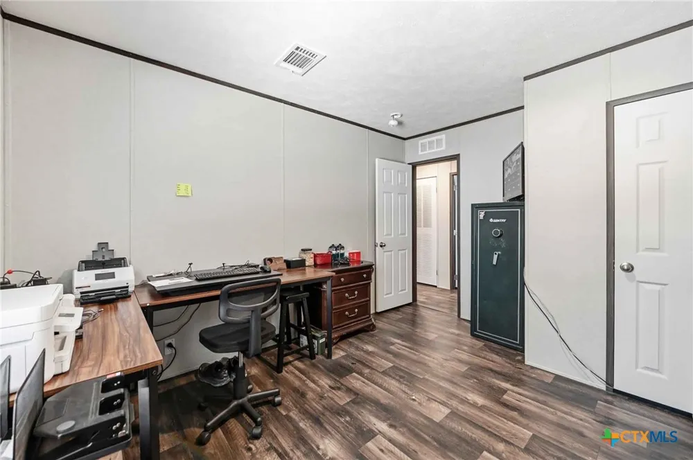 460 Vine Street Kerrville, TX 78028